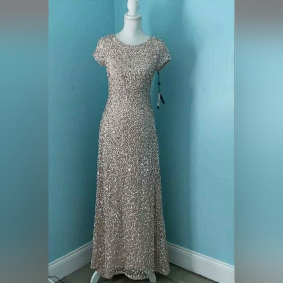 NEW STUNNING ADRIANNA PAPELL SEQUIN SCOOP BACK GOWN - Picture 1 of 7